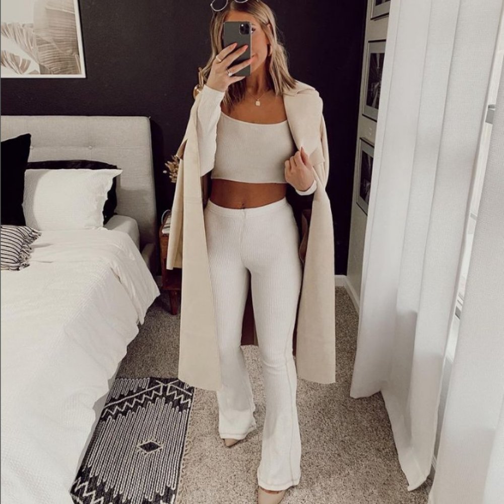 NWOT Urban Outfitters White Thermal Fit & Flare Pant #64